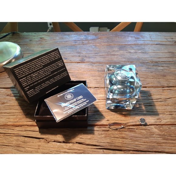 Forever Flawless Diamond Infused Eye Cream with Natural Diamond Powder - Picture 1 of 2